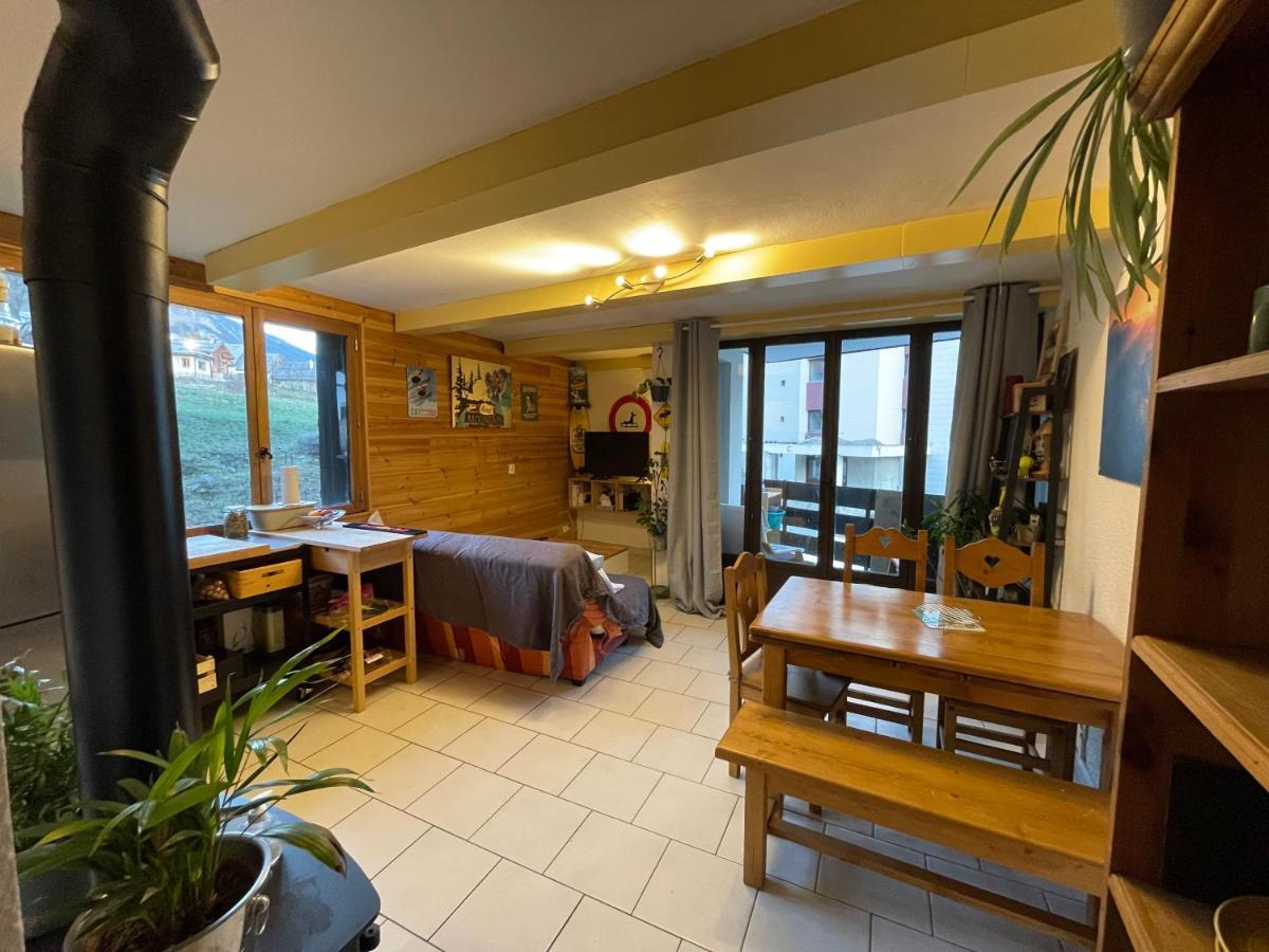 T3 Le Cristol Apartment แซ็งต์-ชาเฟรย์ ภายนอก รูปภาพ